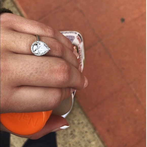 Size 7 pandora rain drop ring - Picture 1 of 1